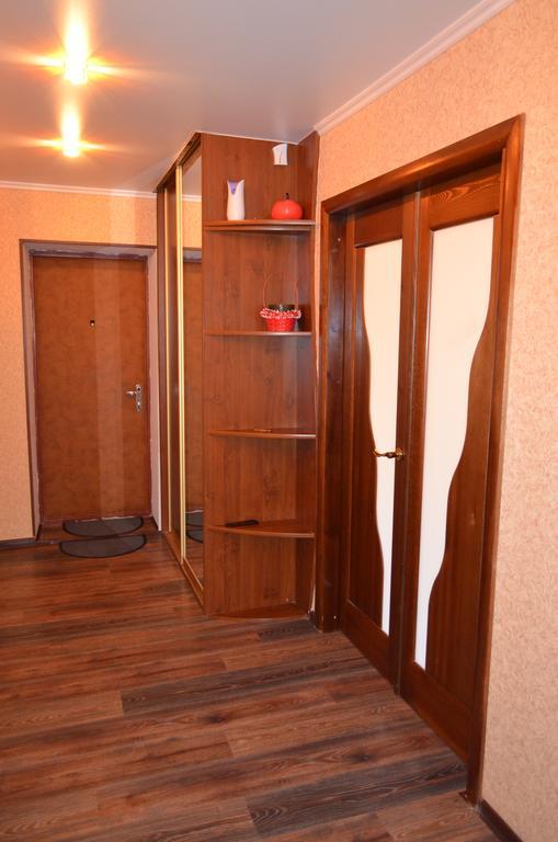 Apartment At Zhukova Street Baranavichy Exterior foto