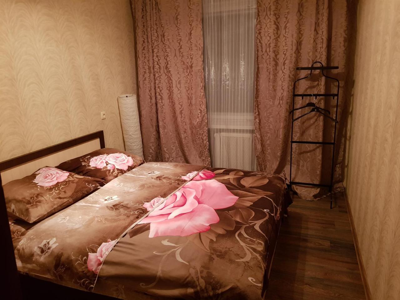 Apartment At Zhukova Street Baranavichy Exterior foto